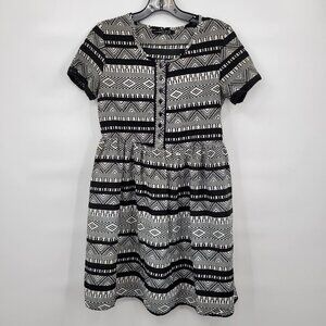 Atmosphere Women Black Aztec Stripe Short Sleeve Casual Mini Dress Size XS